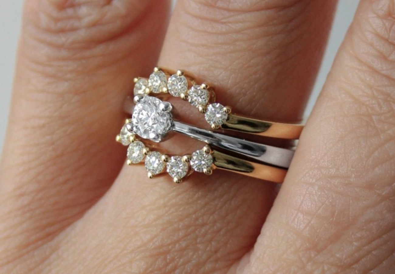 Gravering i vielsesringe – guide og idéer fra Dirks Jewellery