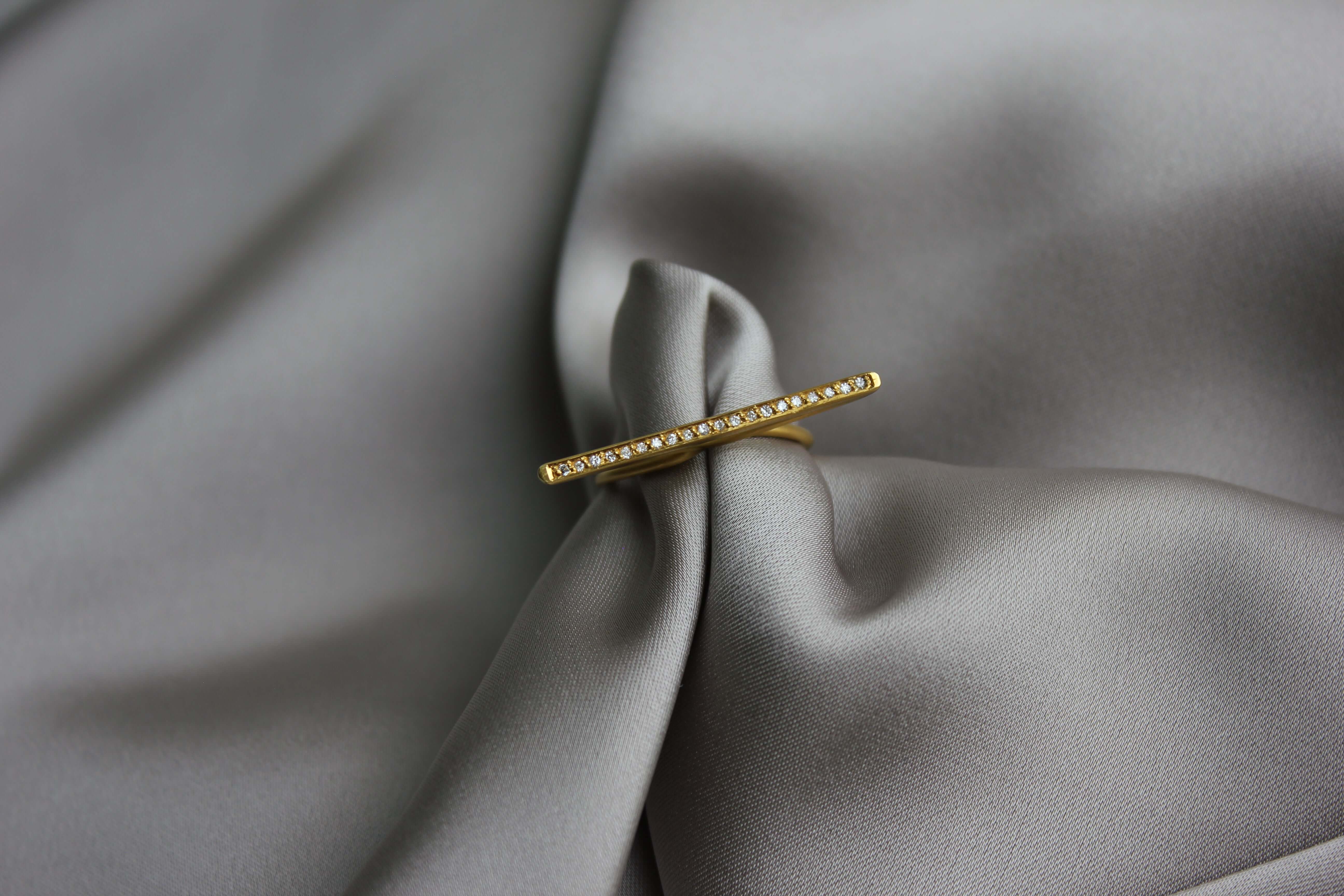 Elegant Ring 18K Guld – Ægte håndværk fra Dirks Jewellery