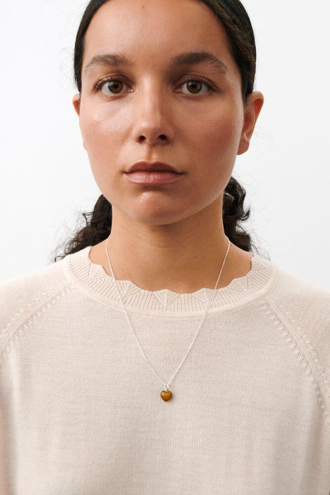 Earth Love Pendant Forgyldt Messing – Ægte håndværk fra Dirks Jewellery