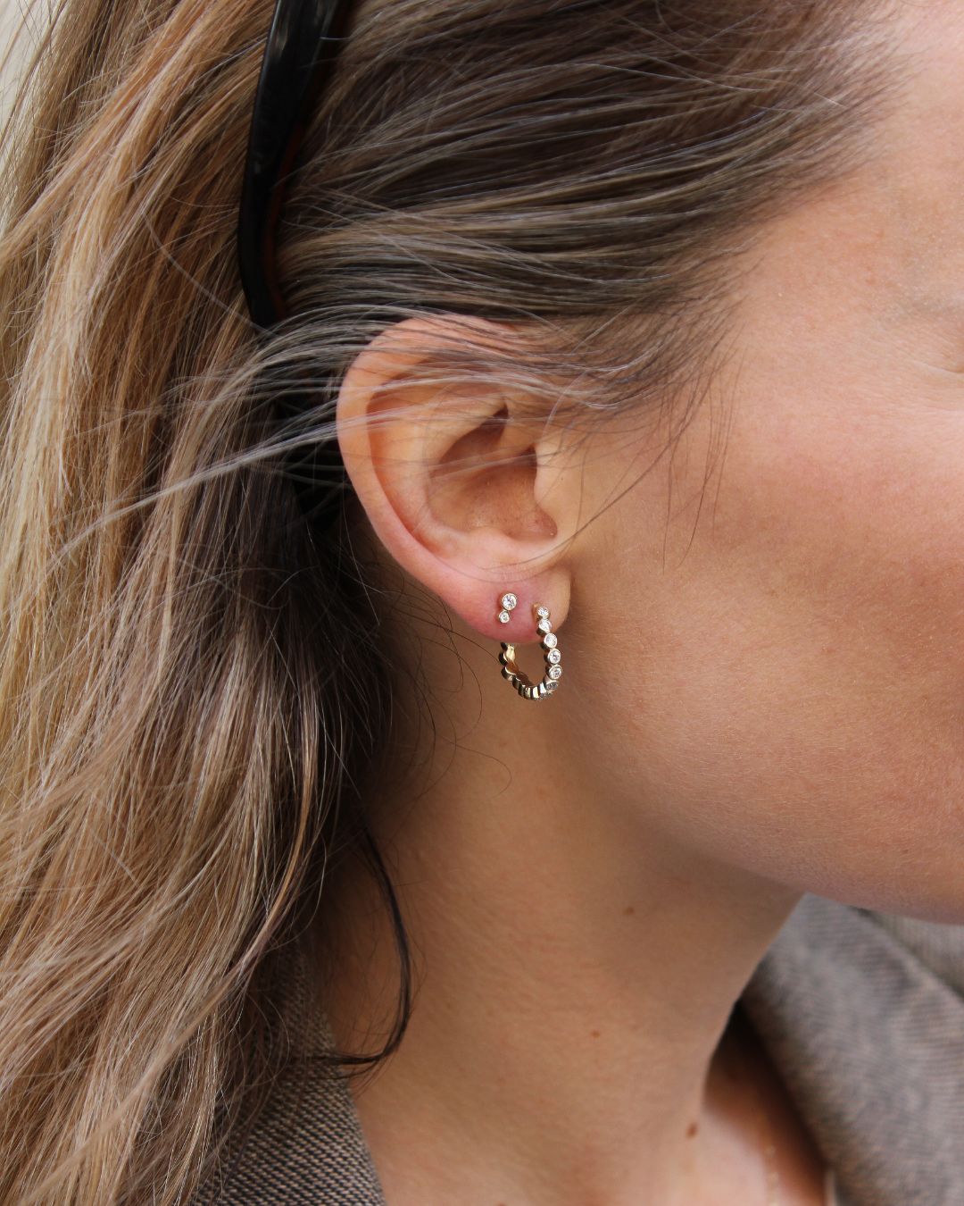 Isabel, 9K Hoops m. laboratorie-fremstillede diamanter – fra Dirks Jewellery | Dirks Jewellery