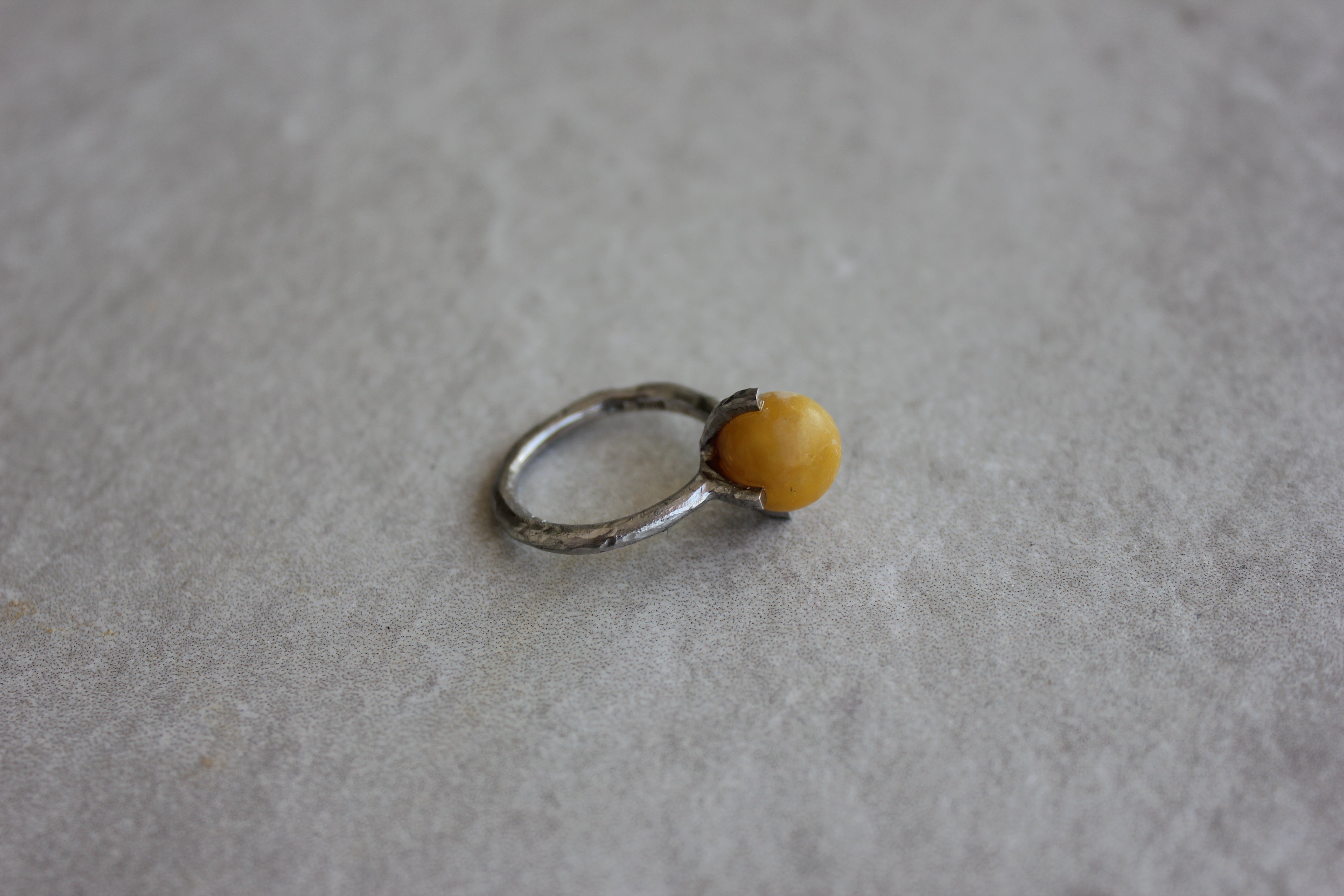 Barok, 14K hvg m. 10 mm rav – fra Dirks Jewellery | Dirks Jewellery