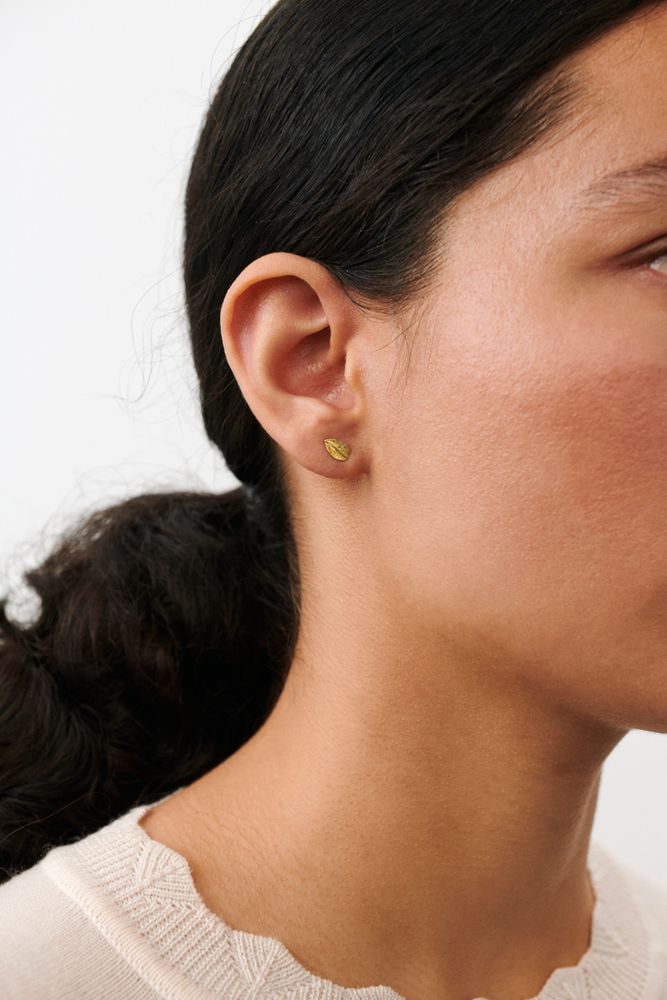 Elm Leaf Earsticks – fra Pernille Corydon | Dirks Jewellery