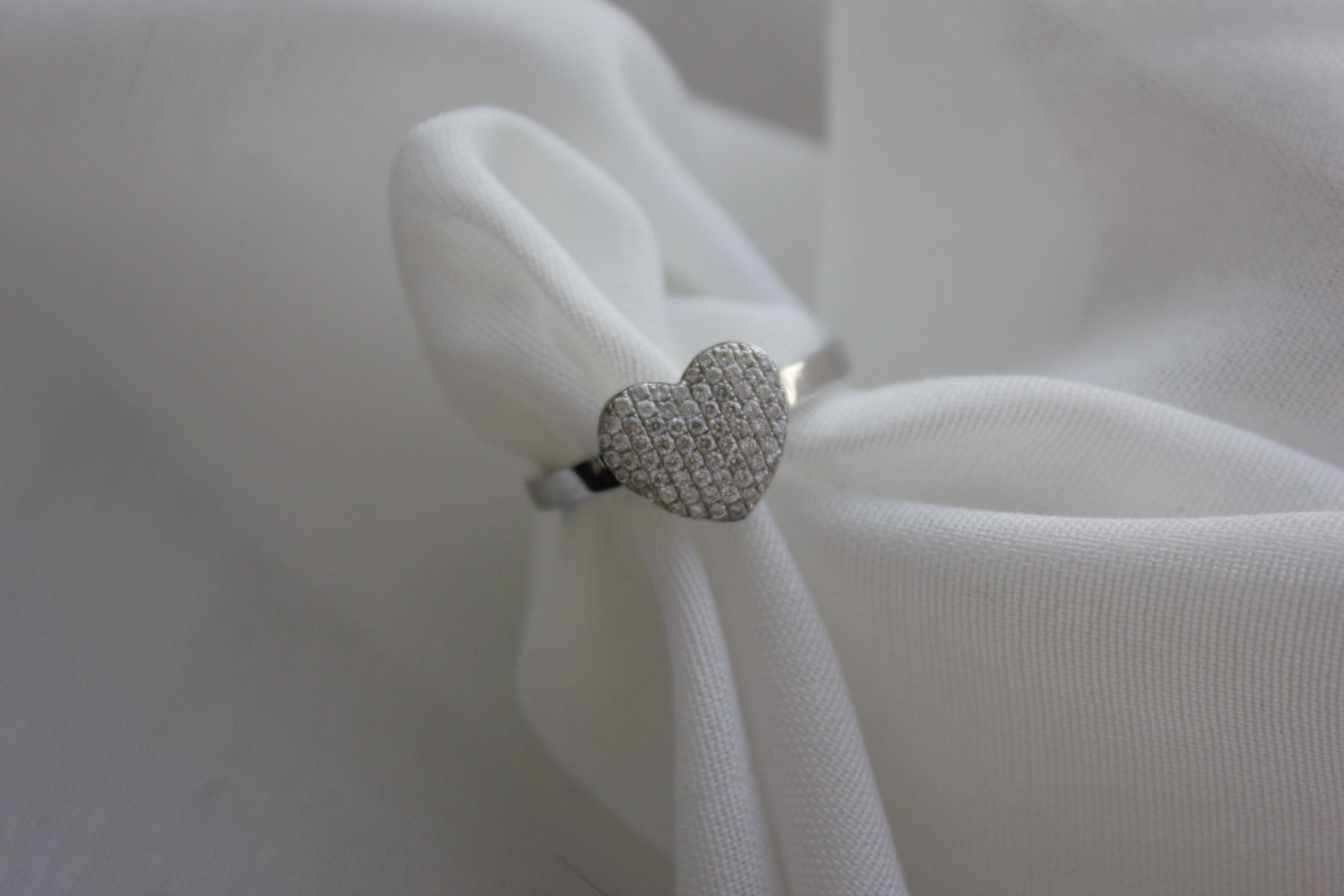 Ring, hjerte 18k wg. – fra Dirks Jewellery | Dirks Jewellery