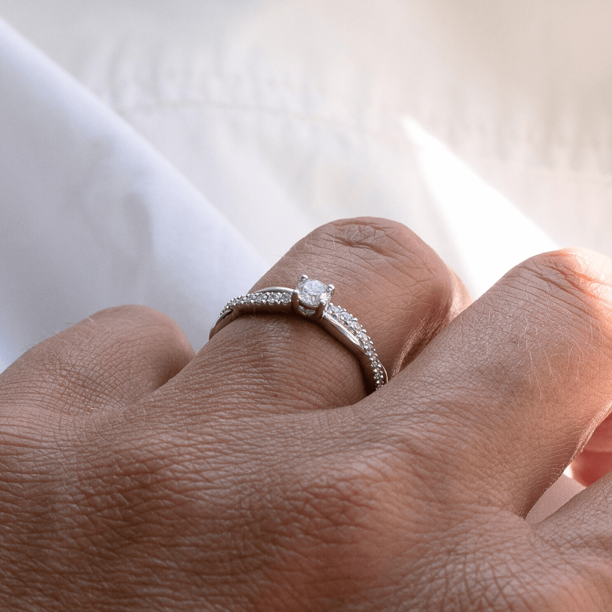 Pollux Ring 14K White Gold – Ægte håndværk fra Dirks Jewellery