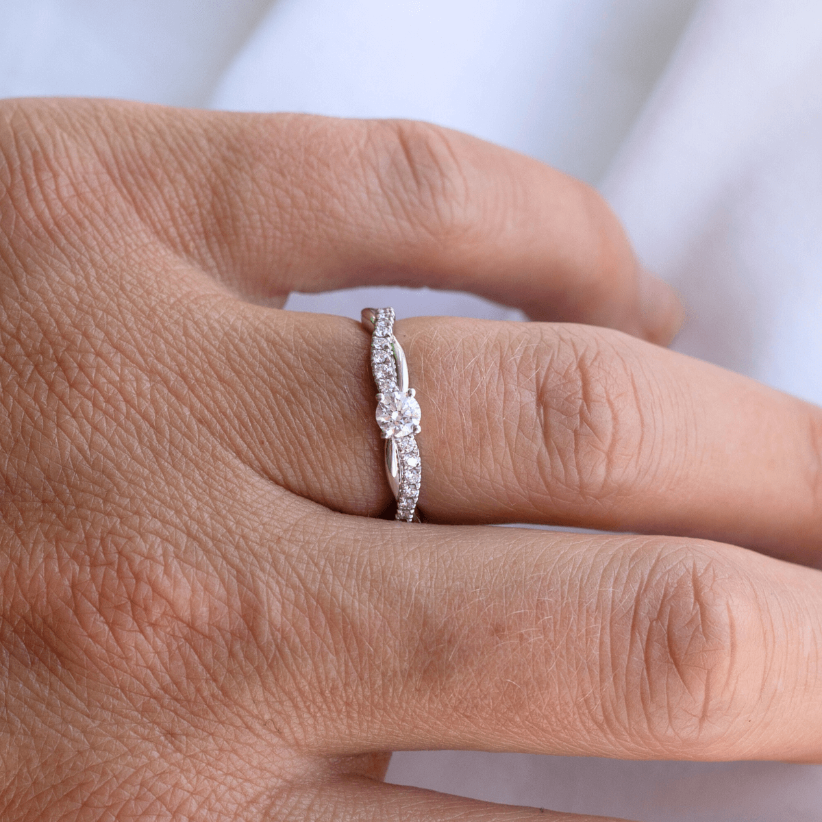 Pollux Ring 14K White Gold – Ægte håndværk fra Dirks Jewellery