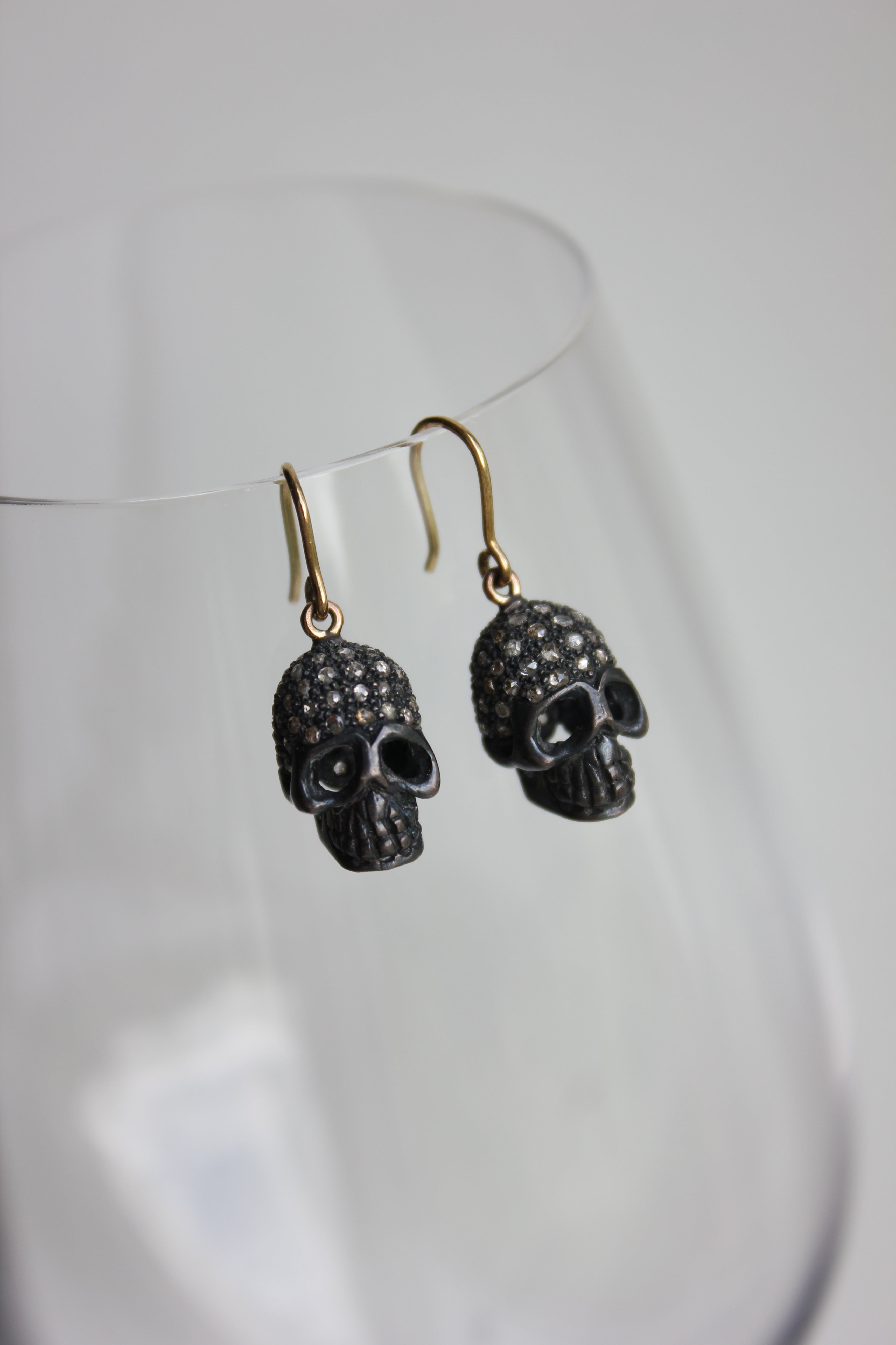 Skull Diamond Earrings – fra Dirks Jewellery | Dirks Jewellery