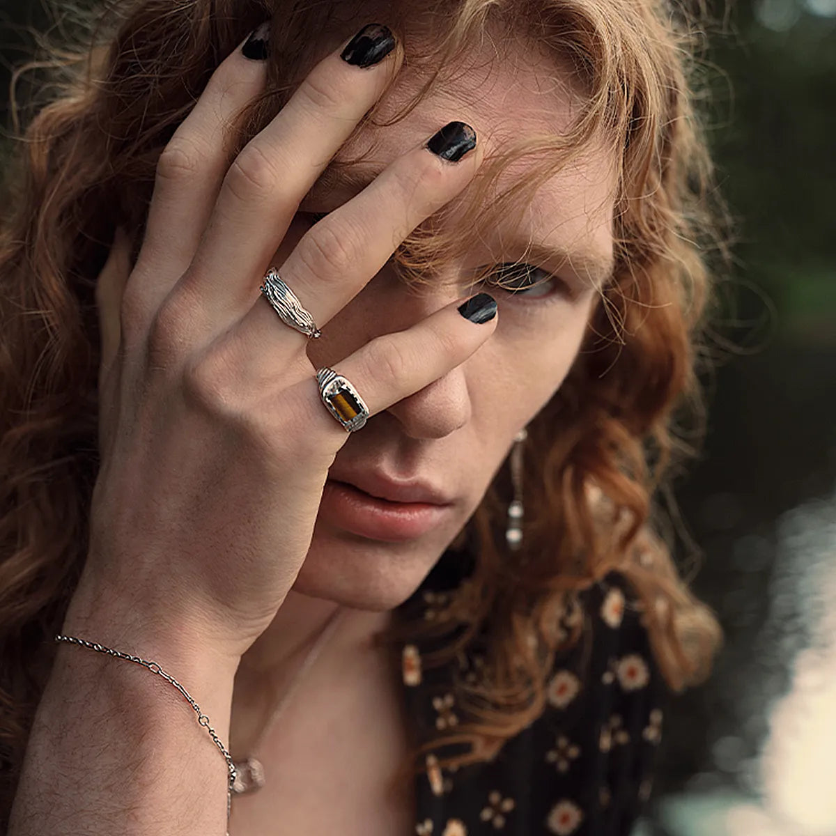 Kim ring sølv forgyldt – fra Maanesten | Dirks Jewellery