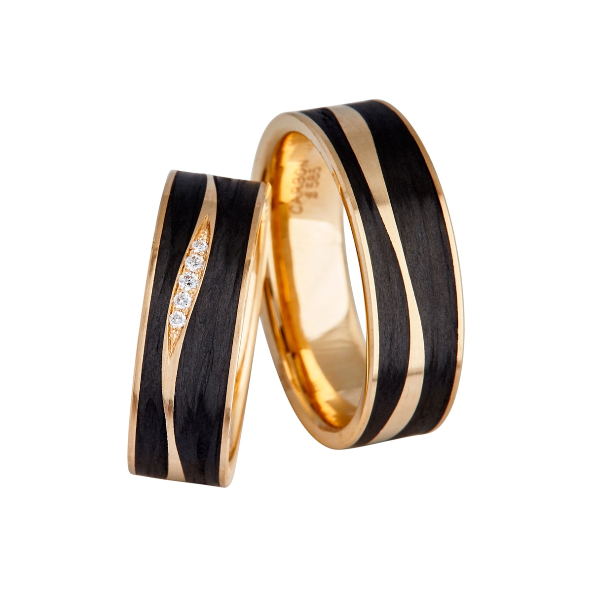 Vielsesring, 14K abrikos m. carbon – fra Dirks Jewellery | Dirks Jewellery