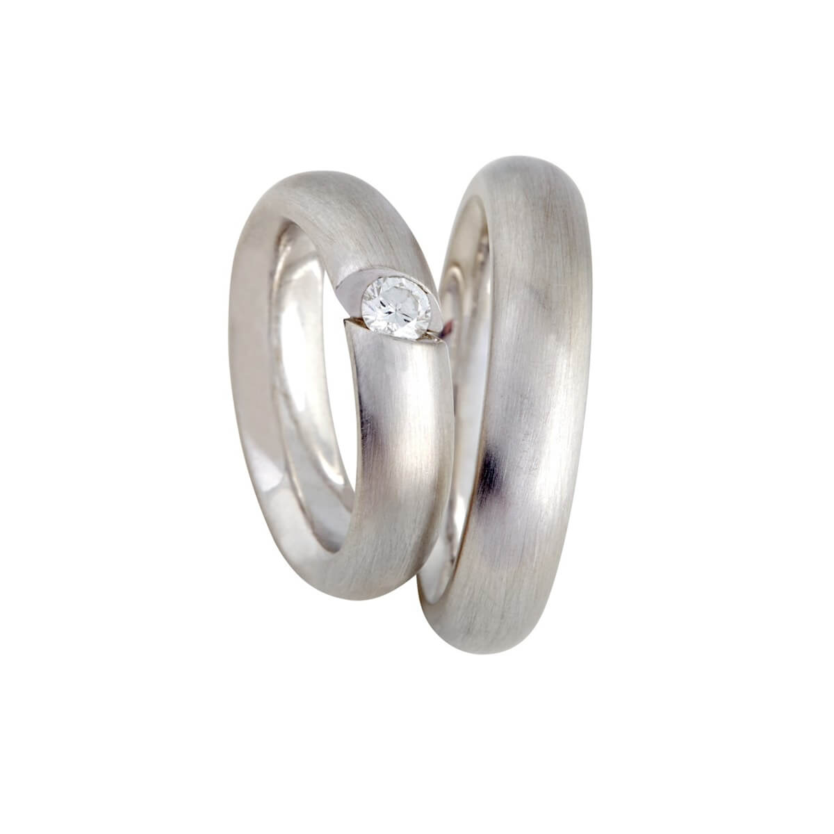 Skrå split Vielsesringe 14K Hvidguld – Ægte håndværk fra Dirks Jewellery