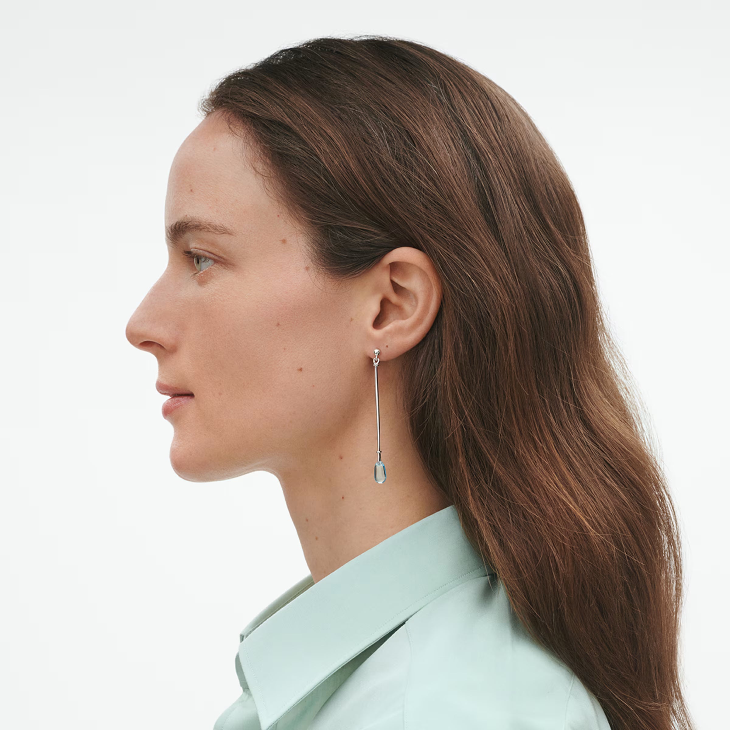 Vivianna Long Earring, sølv m. blå topas – fra Georg Jensen | Dirks Jewellery