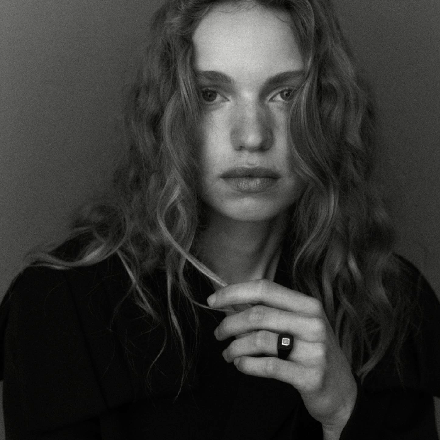 Dagny Signet Ring Onyx Aventurine